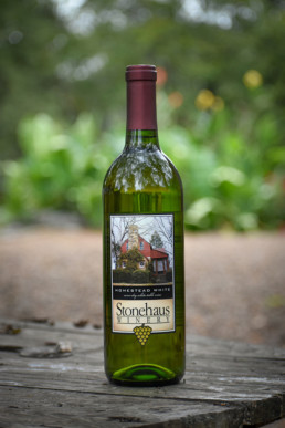 Stonehaus-winery-white-wine